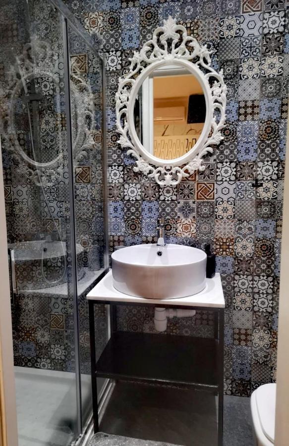 Unique City Centre Apartments Nikosia Exterior foto
